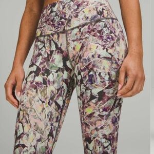 Lululemon High Rise Leggins.